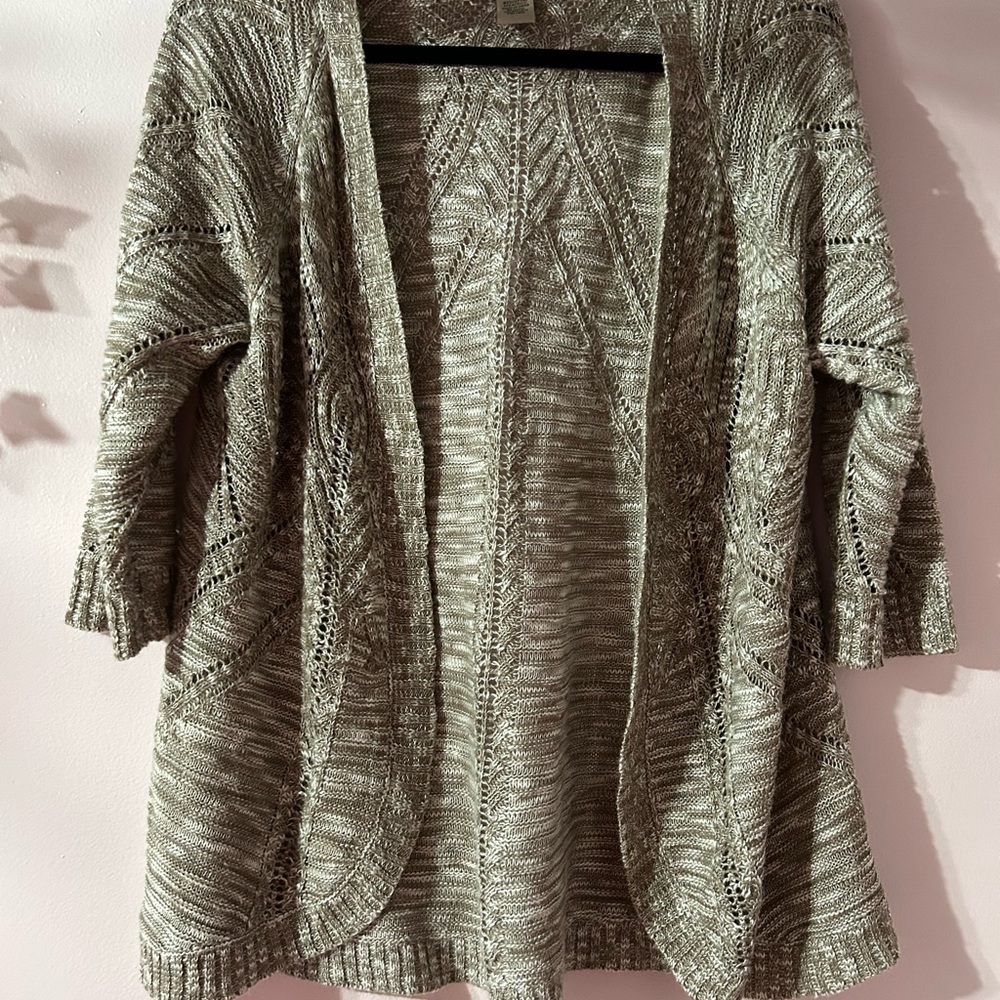 4$SALE 
Cream and white Cardigan with Textured Knit and Open Front